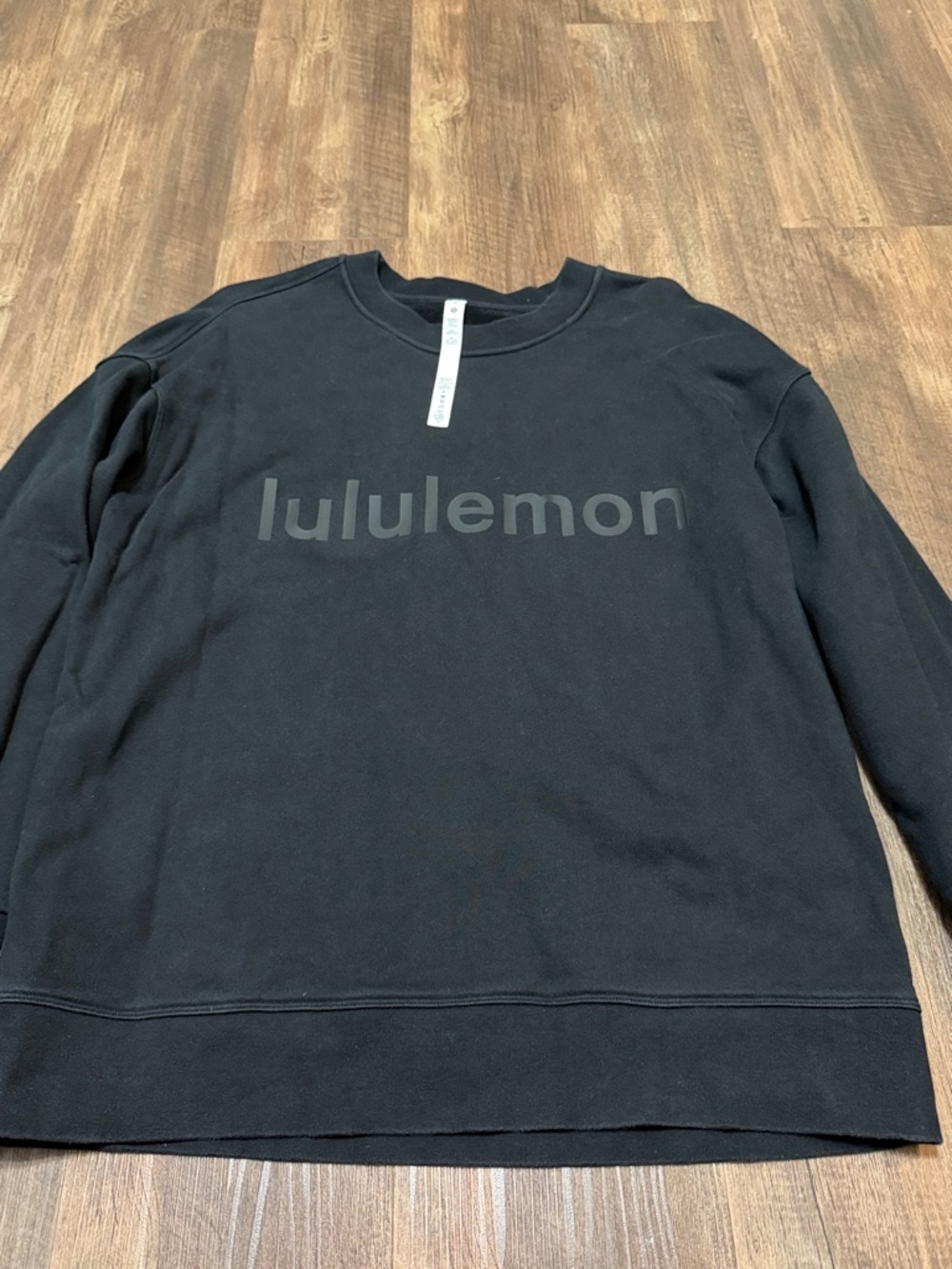 Lululemon | All Yours Crew *Graphic Black size 4
